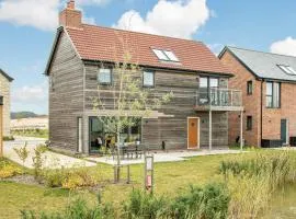 Lakeside property with a Spa on a nature reserve Wildside WI15
