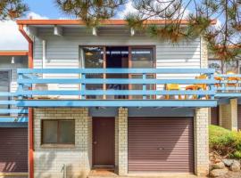 Jindang House - Spacious Three Bedroom Townhouse, hotel in Jindabyne