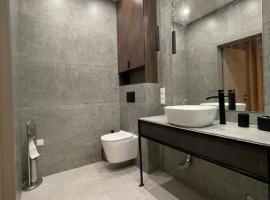 Apartment Florence моря 600 метров, hotell Aktaus