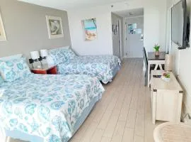 Lovely Sandestin Resort Studio with Balcony and Sunset View