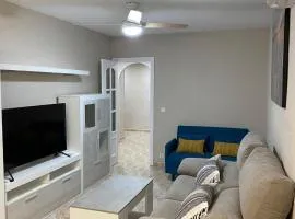 SOLYMAR LEVANTE Apartamento Completo LUJO Recien Reformado Piscina y Parking Comunitario