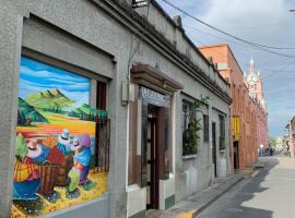 HOTEL LA CASONA, viešbutis mieste Buga