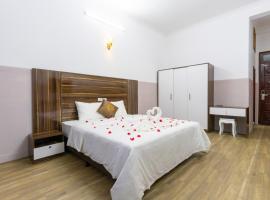 PHÚ QUÝ HOTEL near ĐÔNG KINH MARKET, alojamento para férias em Lạng Sơn