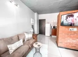 City living near Nelson Mandela bridge & Wits Uni