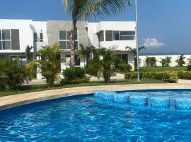 Hermosa casa en Acapulco con club de Playa., villa en Acapulco