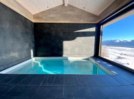 Artik chalet avec vue à 180 degrés et piscine, hotel Les Angles-ban