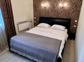 Apartment on Nauki Avenue 102