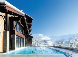 Appartement Premium à Flaine, altitude 1740 m, 8 à 10 personnes, au pied des pistes, piscine, jacuzzi, sauna, hammam et salle de sport, hotel berdekatan Oasis, Flaine