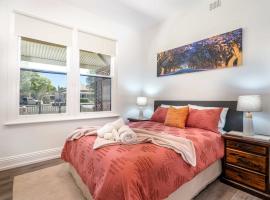 One Bedroom Apartment on Summer/ No.2 near CBD, apartement sihtkohas Orange