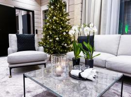 Santa's Luxury Boutique Villa, Santa Claus Village, Apt 1, hotel in Rovaniemi