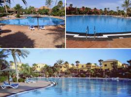 FUERTEVENTURAPARTMENTS, khách sạn có hồ bơi ở Corralejo