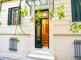 Acropolis metro st 3 bedrms 6 pers maisonette by MPS