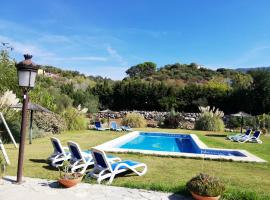 5 bedrooms villa with private pool enclosed garden and wifi at Ubriquea, hotel a Ubrique