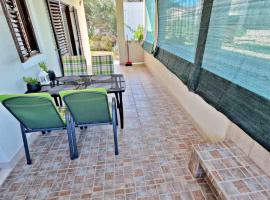 Apartman Irena with terase end private parking, דירה באוקרוג דוניי