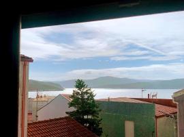 2 bedrooms house with sea view and wifi at Corme Porto 6 km away from the beach, hotel in Corme-Puerto