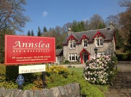 Annslea Guest House: Pitlochry şehrinde bir Oda ve Kahvaltı