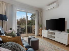 Carrington Views,3 Bedrooms, CBD, Parking, hotel v destinaci Adelaide