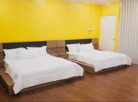 Irama Studio with Indoor Private Pool, self-catering accommodation in Kota Bharu