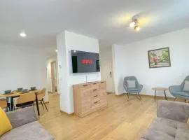 DreamView Apartment with private parking