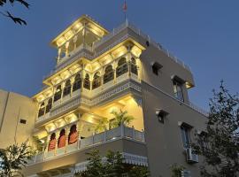 PETAL OF MEWAR - A Luxury Boutique Hotel، فندق في أودايبور