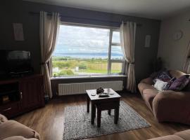 Rosie's Cottage, hotell i Moville
