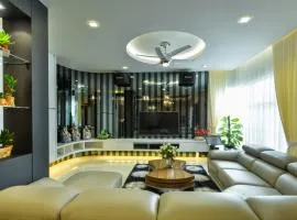 Bungalow cheras hijauan residence HomeStay 6 bedrooms