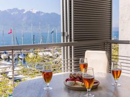 Lakeside Apartment - Grand appartement familial avec terrasses et vue panoramique, hotel na may parking sa Vevey