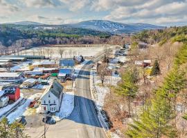 Comfy Ludlow Apartment ~ 3 Mi to Okemo Resort, hotell i Ludlow
