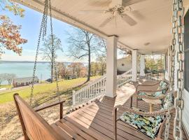 Country-Chic Home with Fire Pit, Steps to Lake!, vacation home in New Concord
