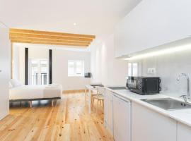 2D Brand new studio right in the heart of Alfama, hotel in Lisbon