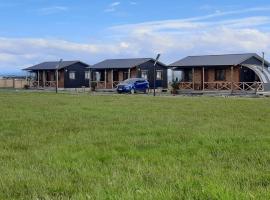 Caba&ntilde;as Natales Rotundo, hotel com banheiras de hidromassagem em Puerto Natales