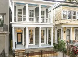 Canal Street Mini Mansion Sleeps 15