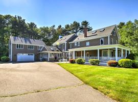 Large Kennebunk Home, Walk to Beach Less Than 2 Mi to Town, hotel in Kennebunk