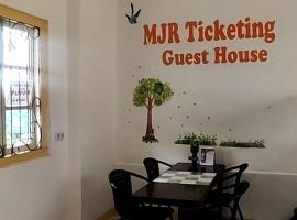 MJR Ticketing Guest House, hotel a Ruteng