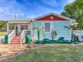 Walk to Cedar Creek Reservoir Home with Fire Pit!