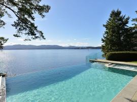 Oceanside Lodge Saanich Inlet、North Saanichのホテル