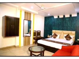 Hotel Kirandeep, Agra, מלון ליד Agra Airport - AGR, 