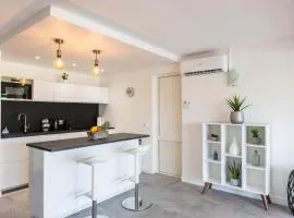 Nettle Bay Beach Villa 2160