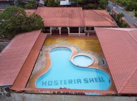Hosteria Shell, hotelli, jossa on uima-allas kohteessa Shell