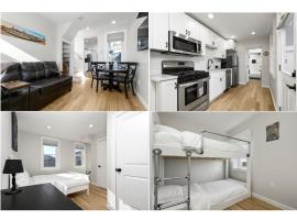 Cozy Ba Townhome Near Little Italy I Fells Point, pet-friendly hotel in Baltimore