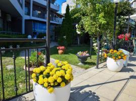 Apartments Devora 1 & bar & restaurant