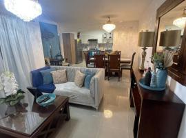 Apartamento Moderno y Confortable con piscina, hotel en Santiago de los Caballeros