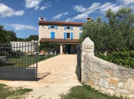 Farmhouse Cubani, hotel with parking in Bale
