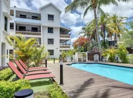 Sunkissed - Brand New Beach apartment located 50m from beach