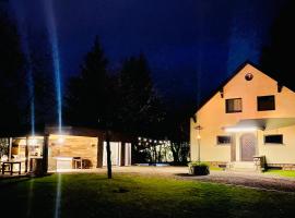 Vila Park Ravne, cabaña o casa de campo en Ravne na Koroškem