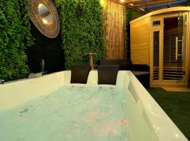 SPA de charme 6 pers avec Jacuzzi & Sauna privatifs au coeur de ville - Esprit Coco, hotel spa di Mulhouse