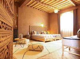 Riad Dar Tiziri, bed and breakfast en Zagora