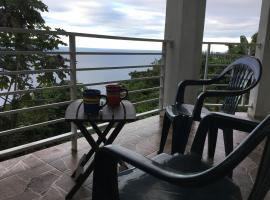 Abigail's Spectacular 2 bedrooms-Entire Apartment, B&B in Tortola Island