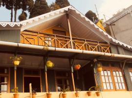 Ridge View Chalet Homestay, hotelli kohteessa Darjeeling