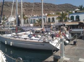 yacht La Perla Negra
